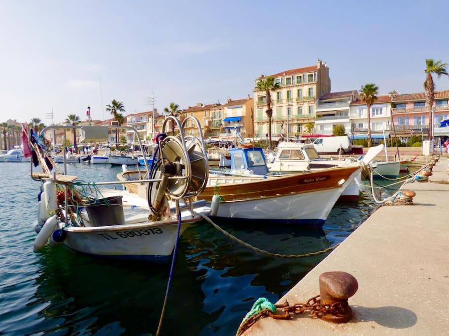 Bandol Roc Beach Vue Mer Grand T3 Face A La Plage Avec Parking Экстерьер фото