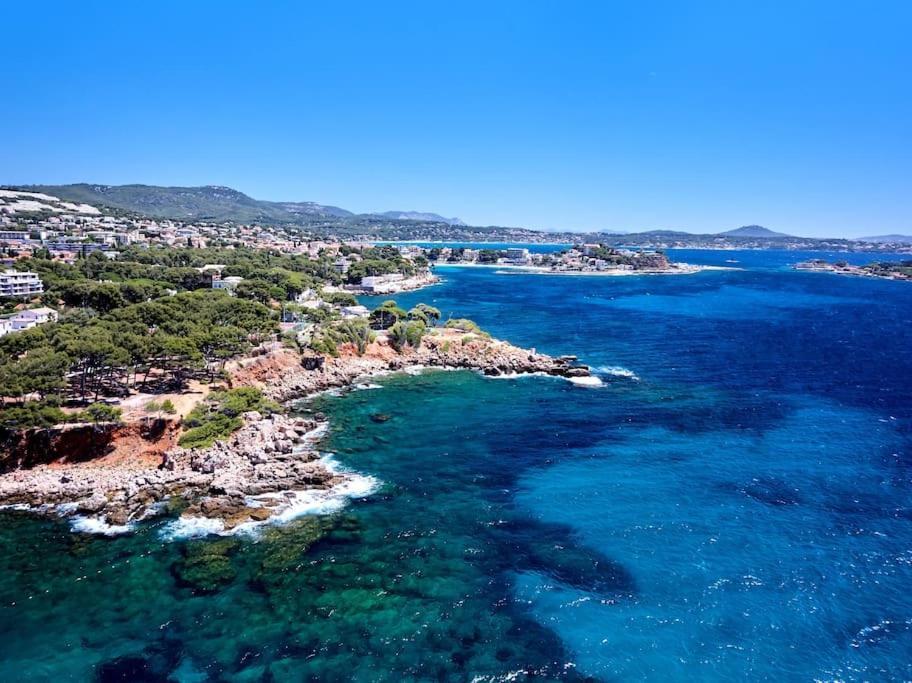 Bandol Roc Beach Vue Mer Grand T3 Face A La Plage Avec Parking Экстерьер фото